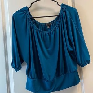 Small 3/4 sleeve blouse